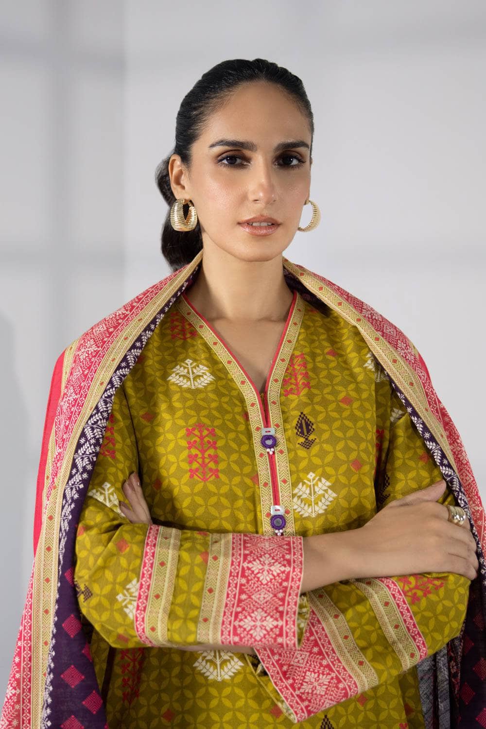 img_sapphire_day_to_day_khaddar_awwal_boutique