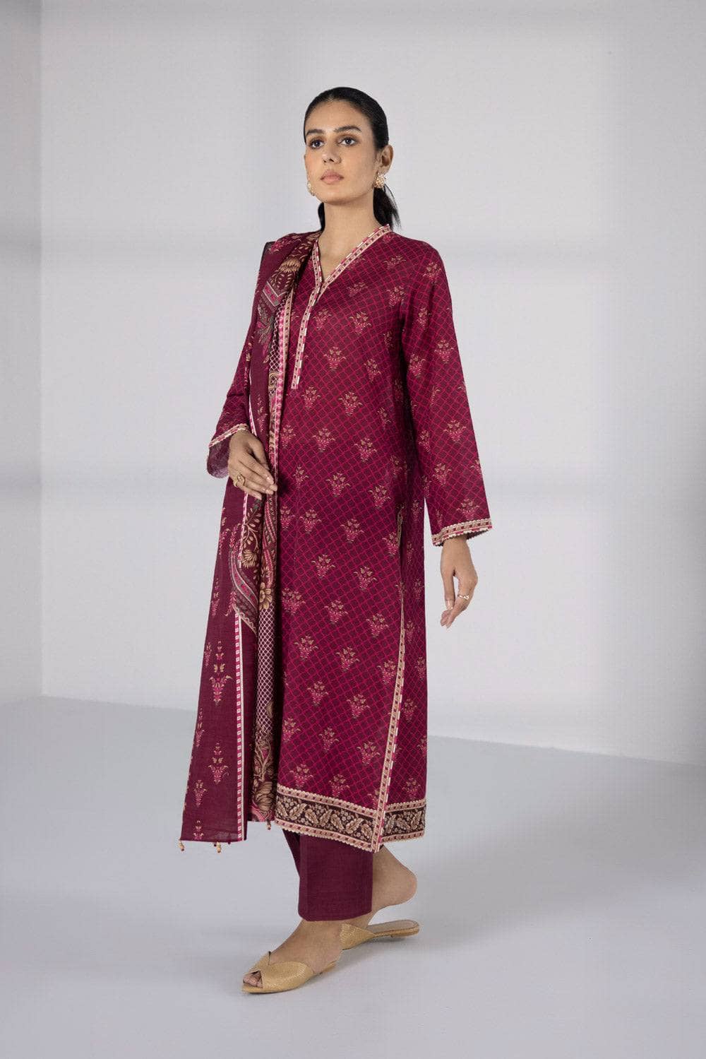 img_sapphire_day_to_day_khaddar_awwal_boutique