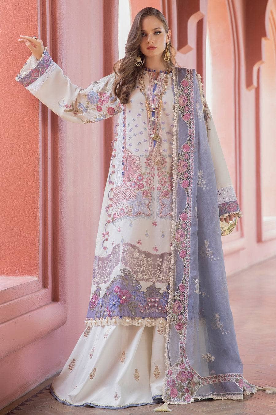 img_moksha_luxury_lawn_by_alif_ajr_couture_awwal_boutique