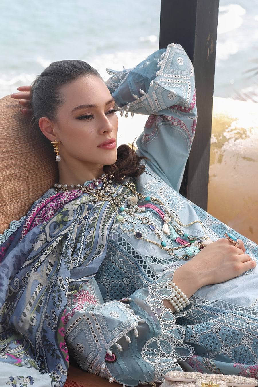 img_moksha_luxury_lawn_by_alif_ajr_couture_awwal_boutique