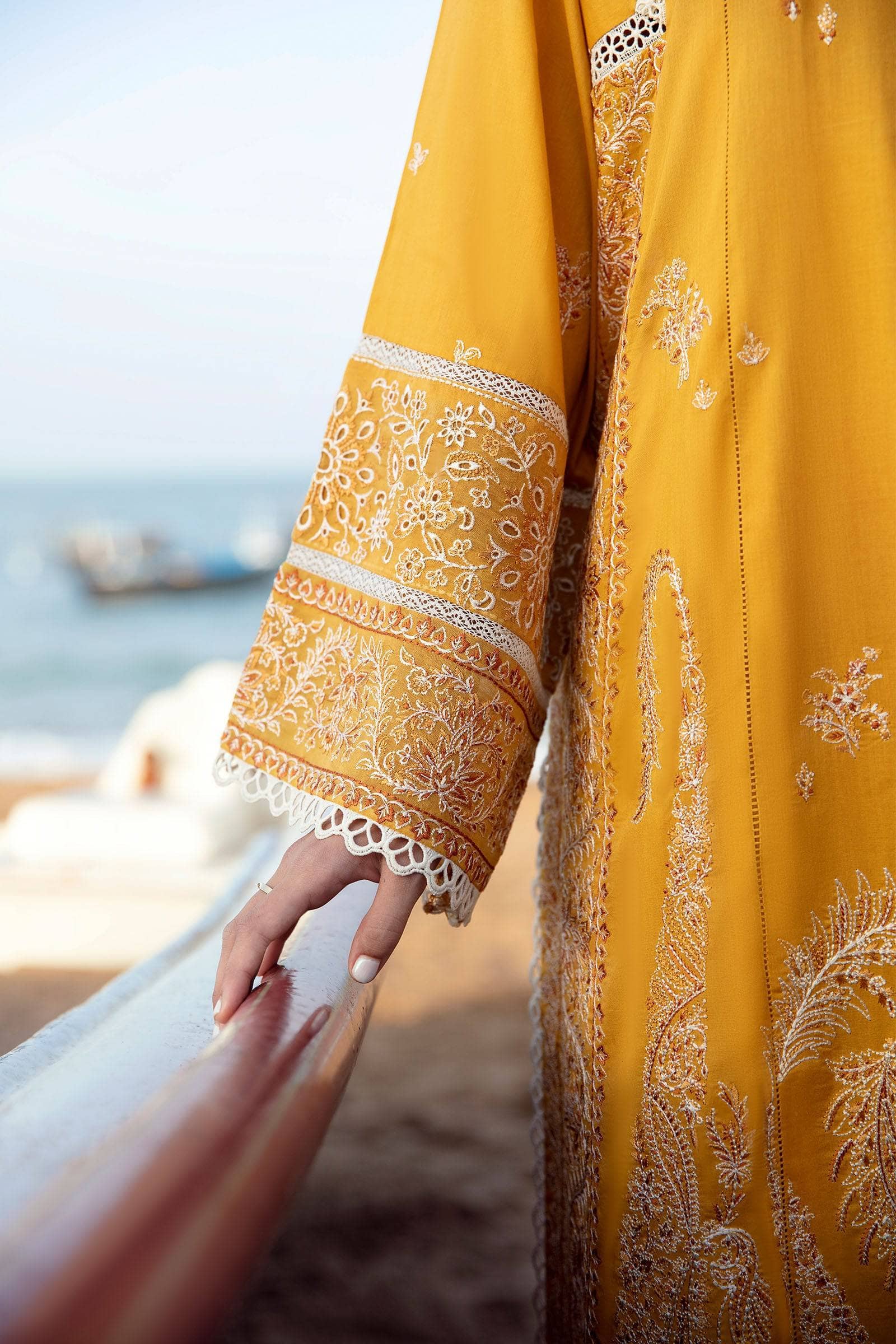 img_zaha_lawn_2023_awwal_boutique