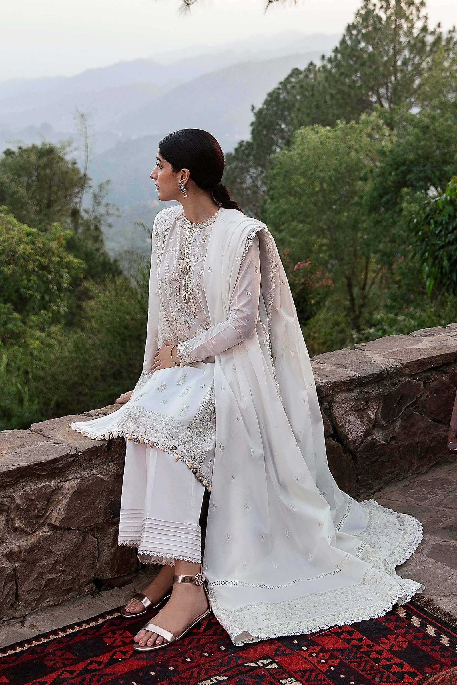 img_zaha_festive_lawn_22_awwal_boutique