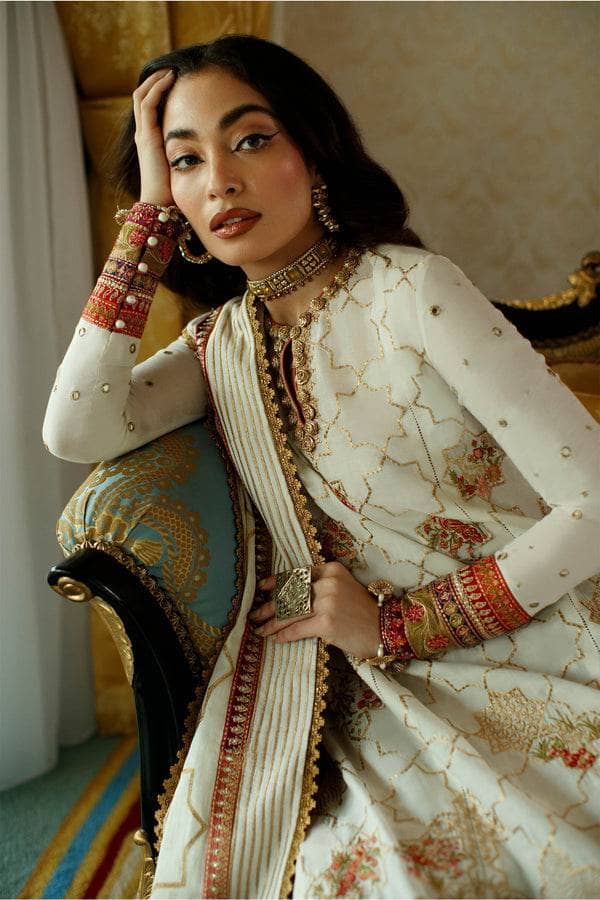 img_elan_lawn_22_awwal_boutique