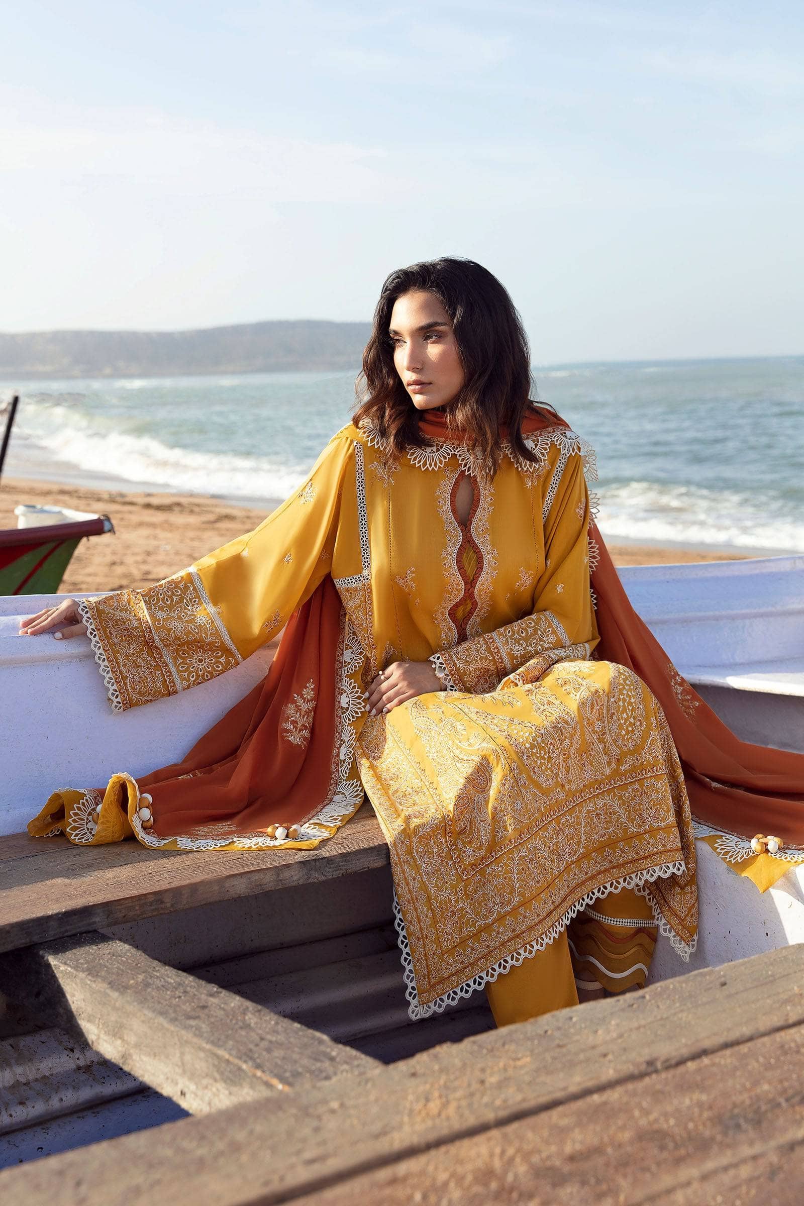 img_zaha_lawn_2023_awwal_boutique