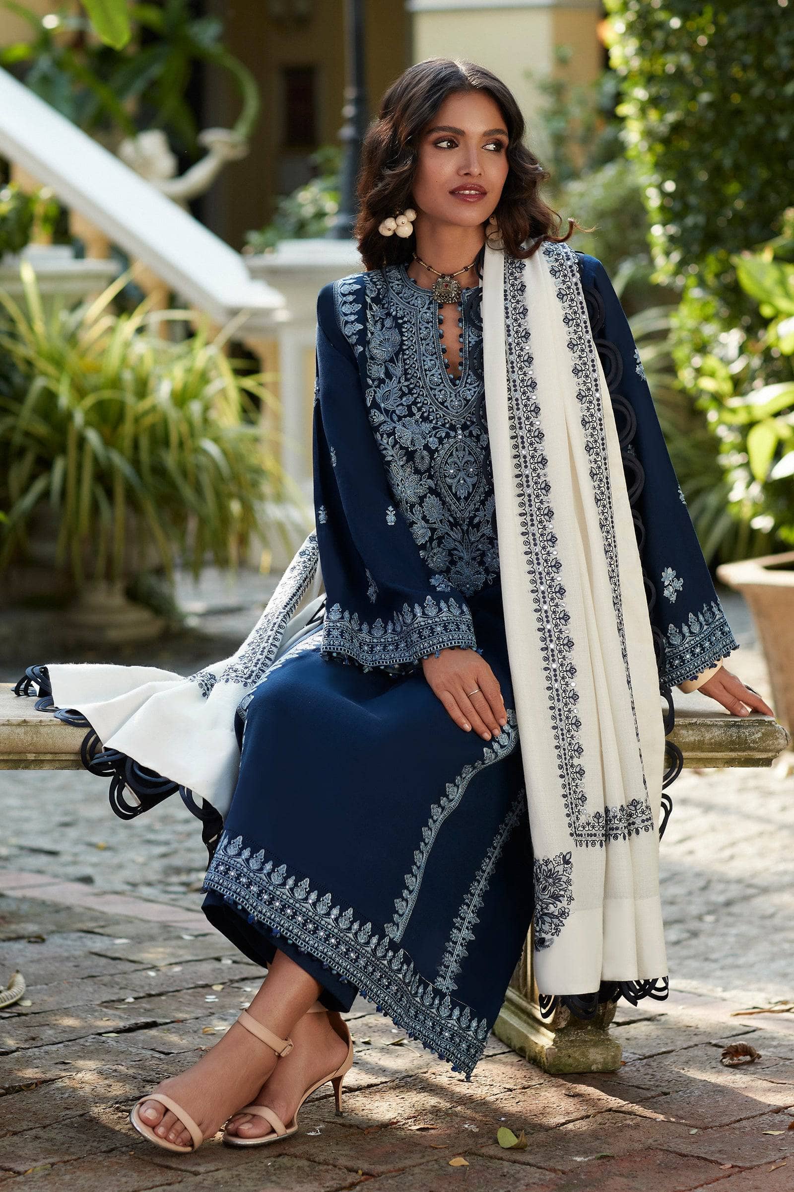 img_zaha_winter_22_awwal_boutique_awwal_boutique