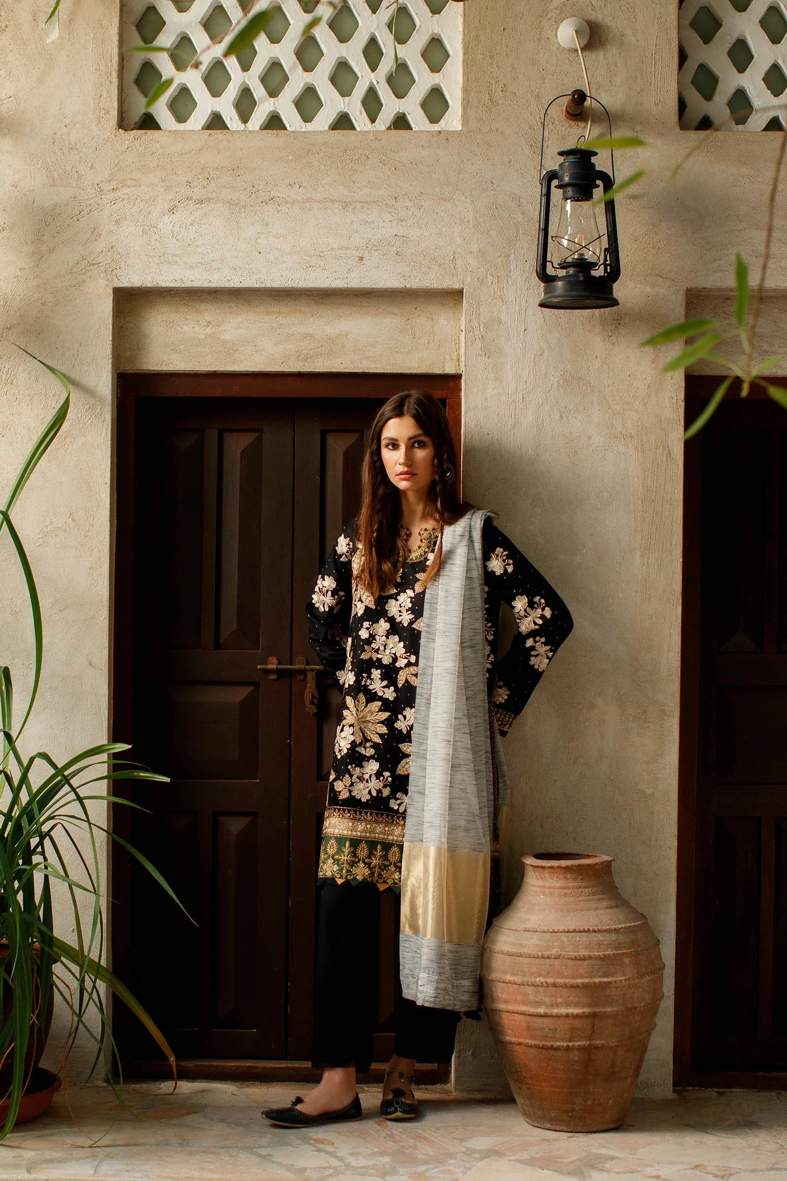 img_zaha_lawn_22_awwal_boutique