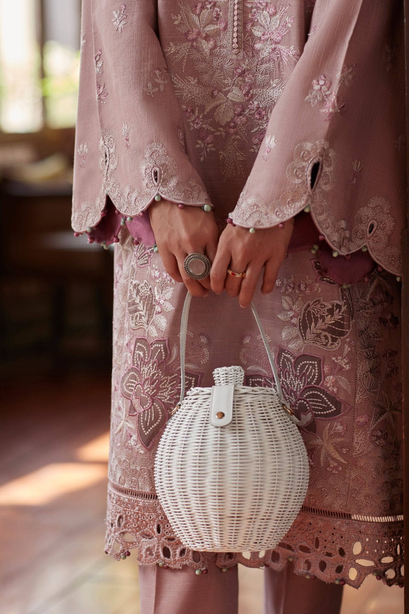 img_zaha_winter_22_awwal_boutique_awwal_boutique