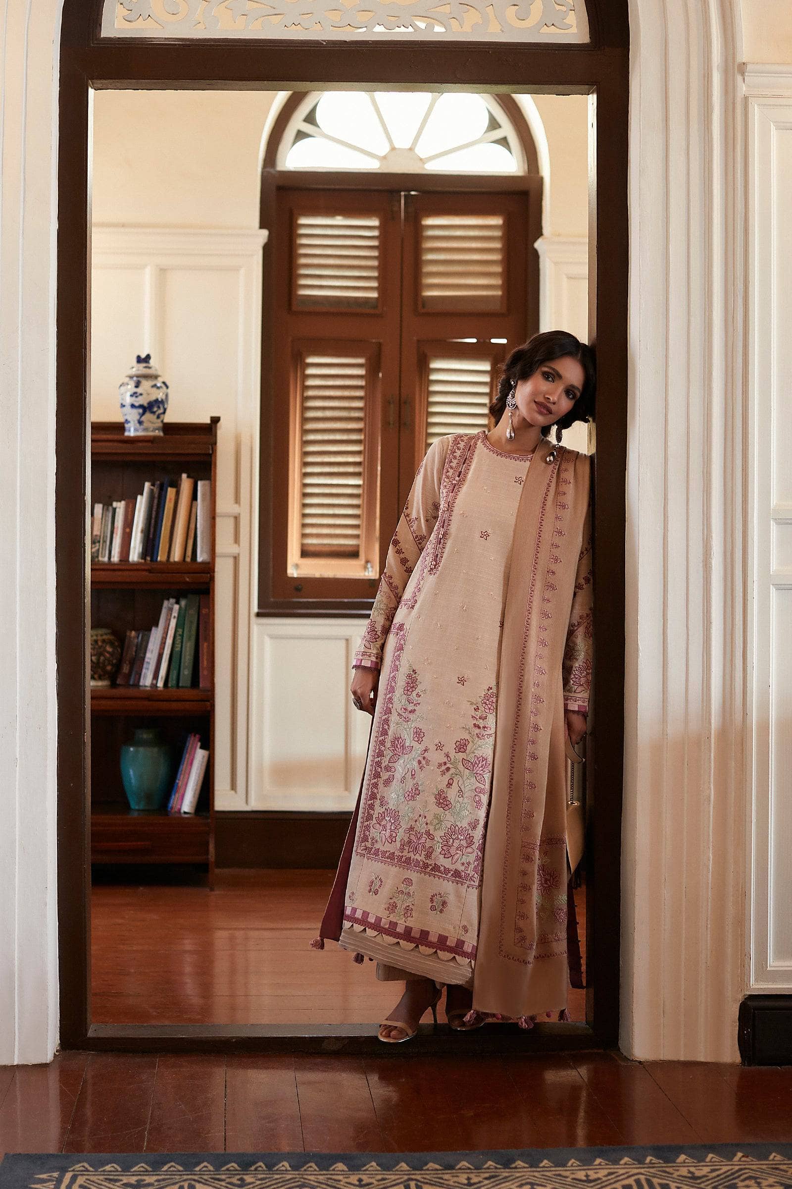 img_zaha_winter_22_awwal_boutique_awwal_boutique