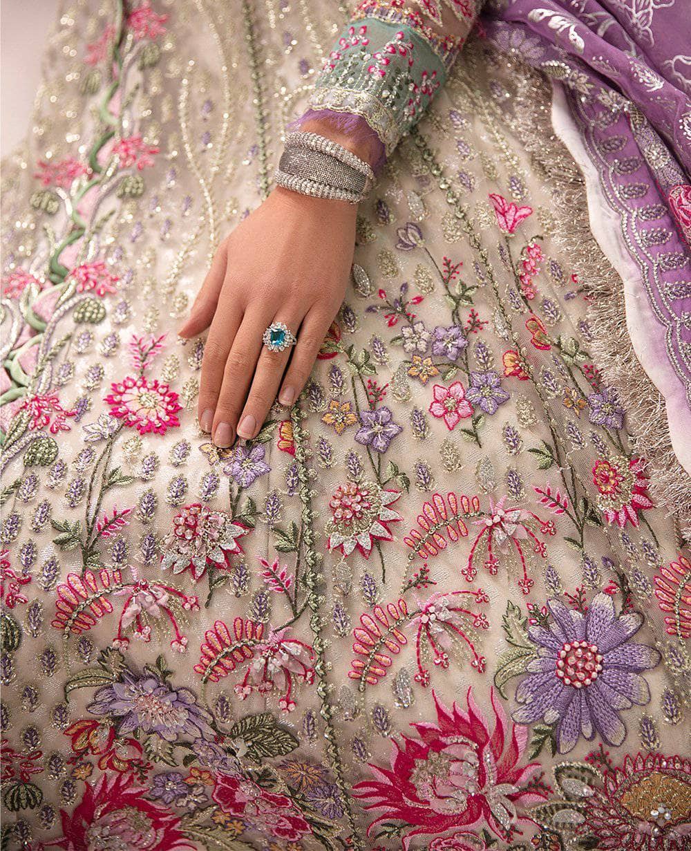 img_republic_womens_wear_wedding_edition_awwal_boutique