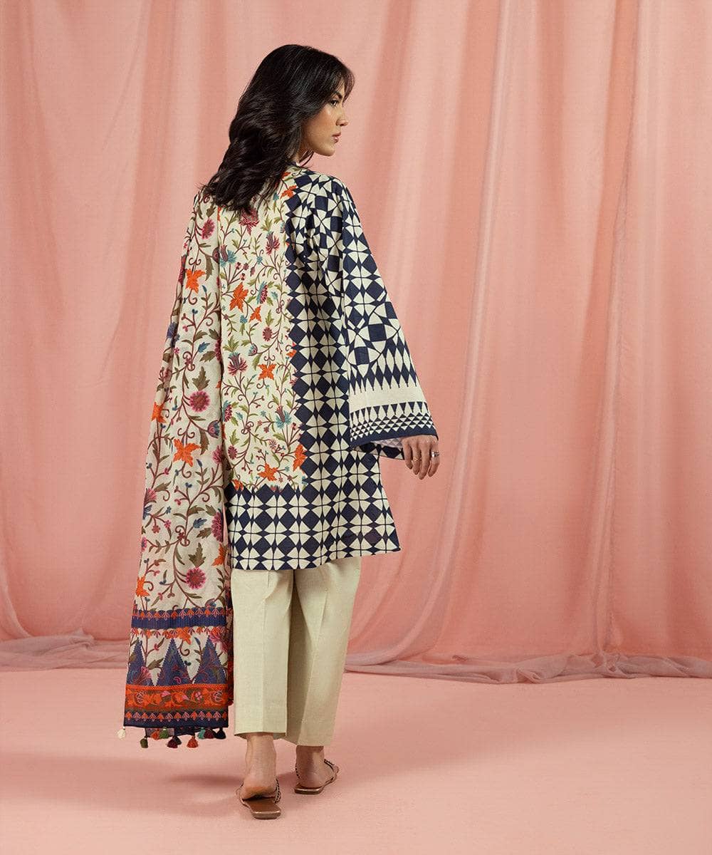 img_sapphire_lawn_23_awwal_boutique