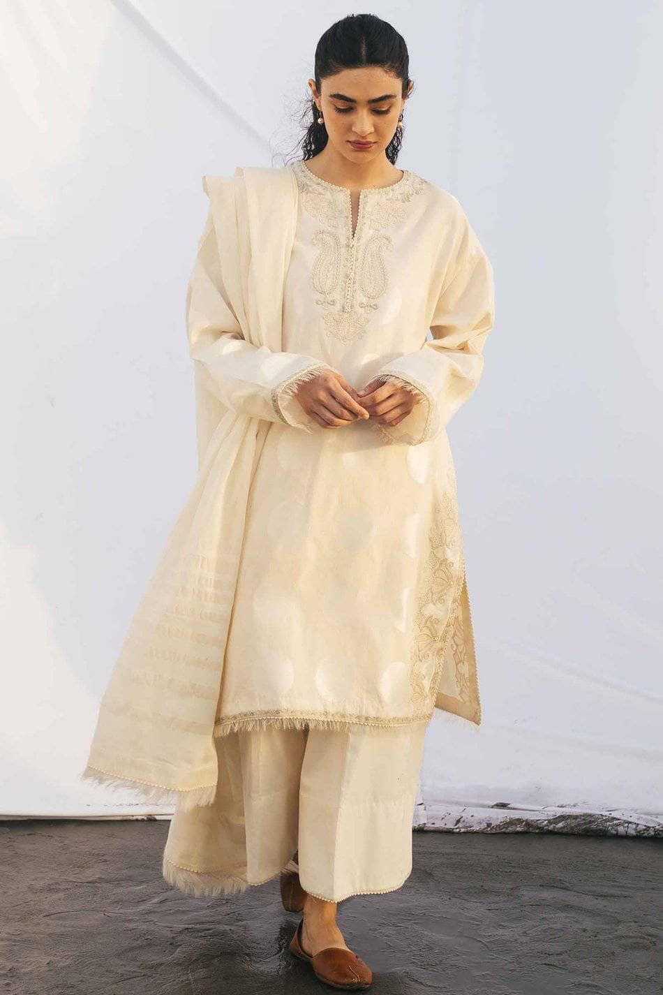 img_coco_by_zara_shahjahan_lawn_2021_awwal_boutoque