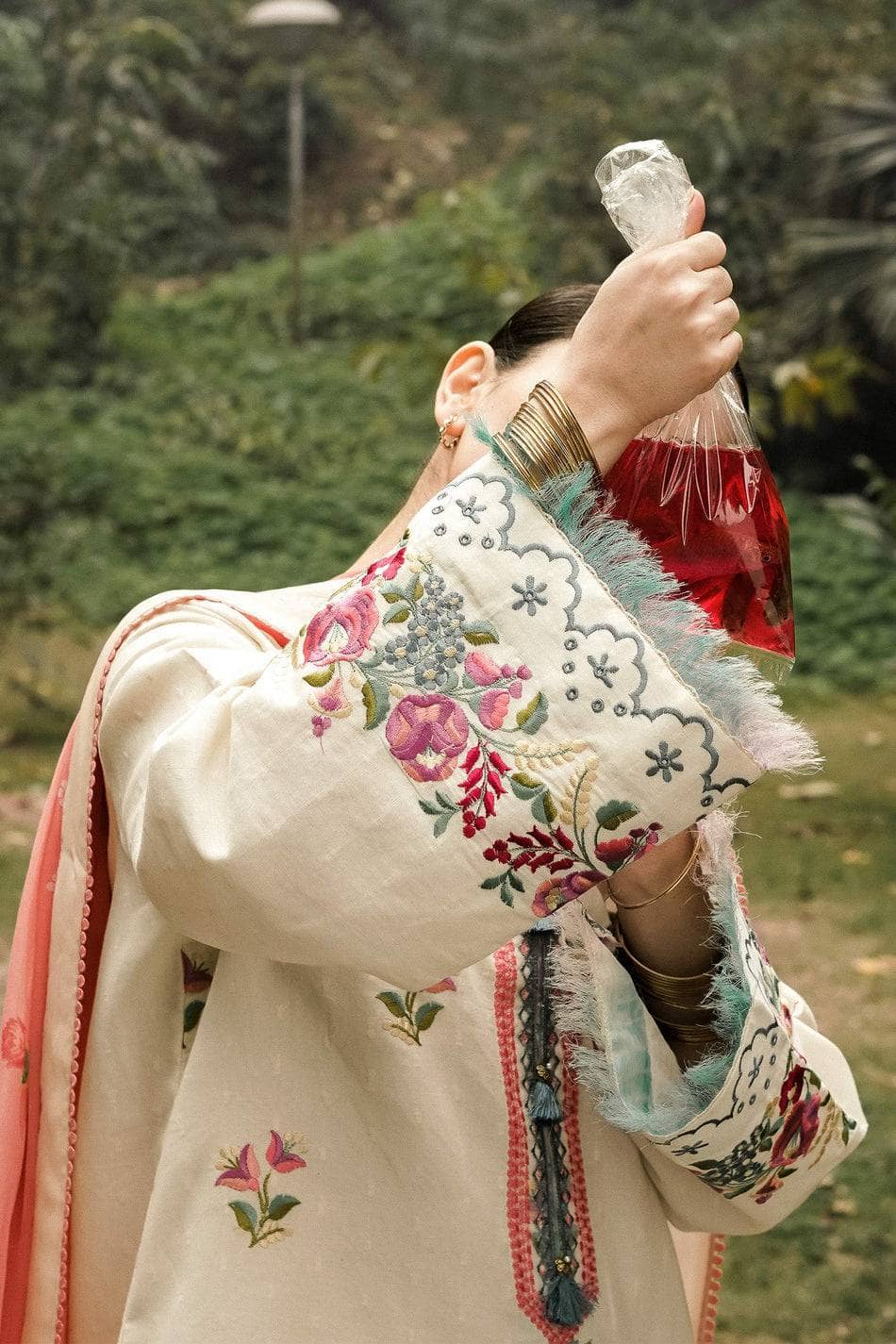 img_coco_by_zara_shahjahan_awwal_boutique