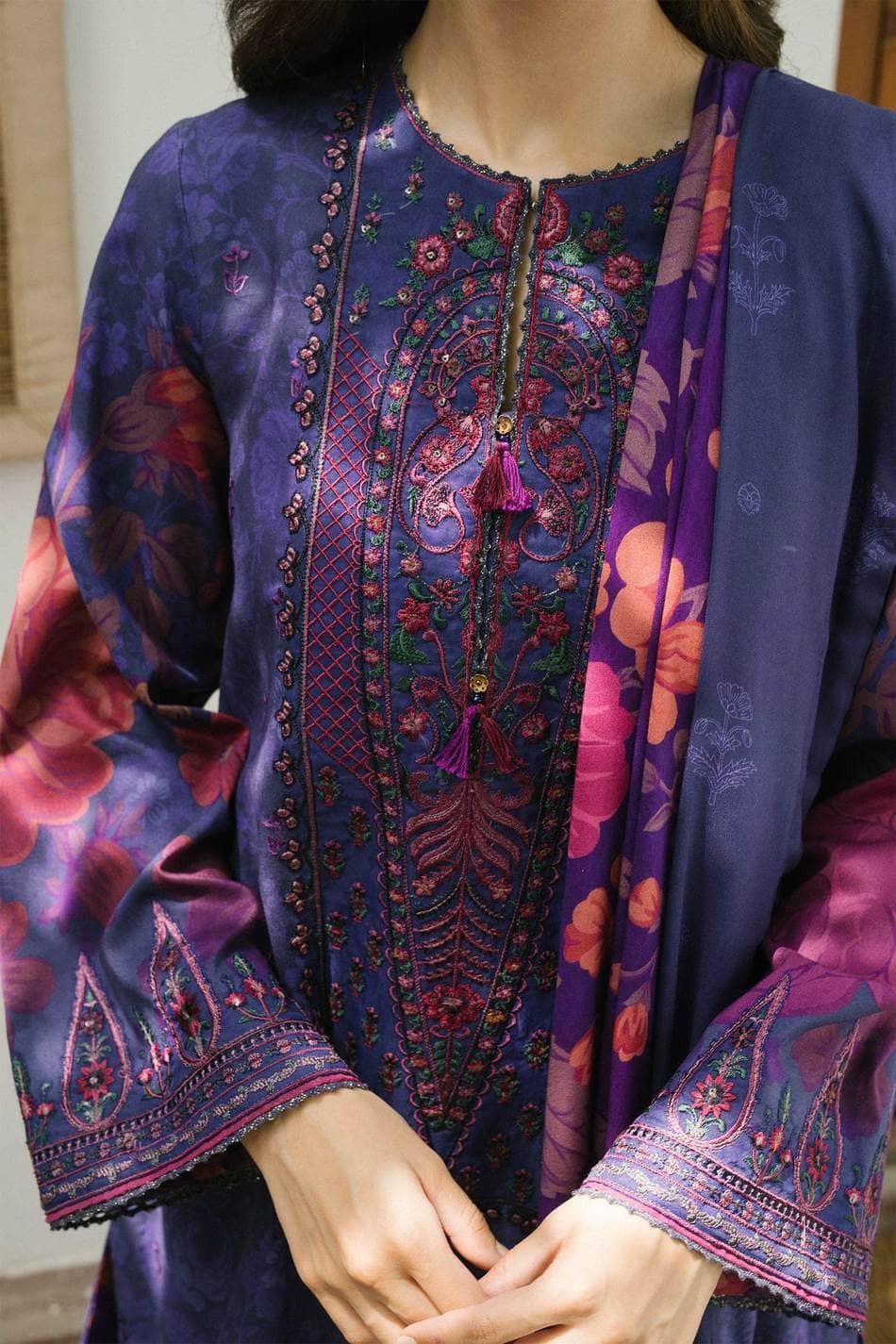 img_zara_shahjahan_coco_winter_21_awwal_boutique