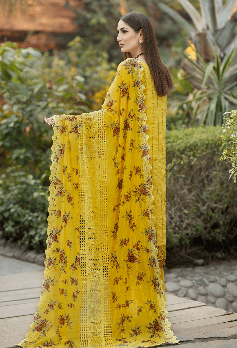 img_adans_libas_fuchsia_lawn_awwal_boutique