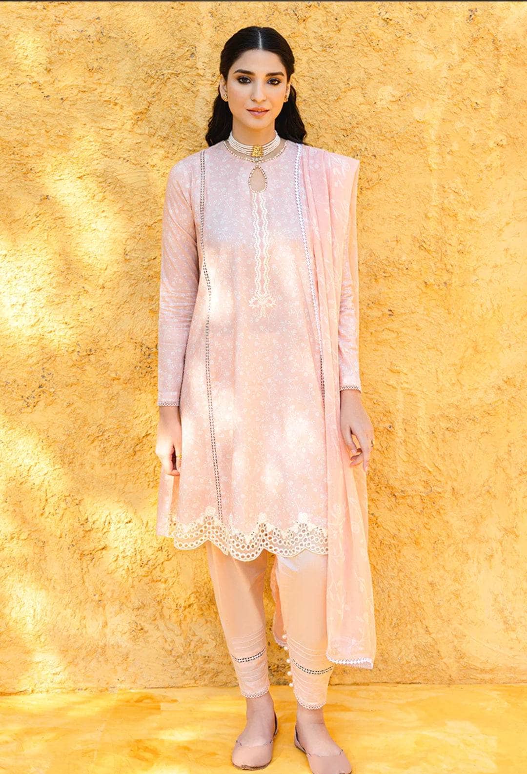 Img_cross_stitch_lawn_awwal_boutique