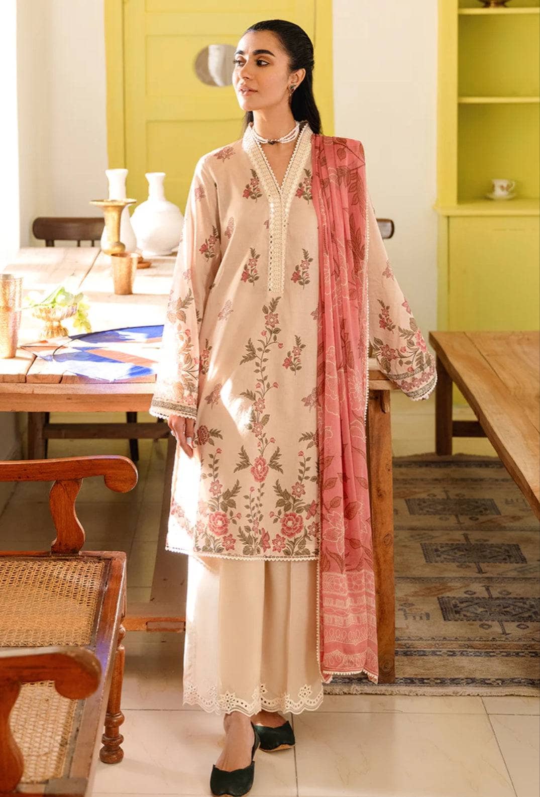 img_cross_stitch_basant_lawn_23_awwal_boutique