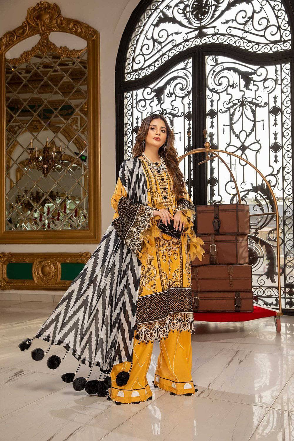 img_adans_libas sensation_awwal_boutique