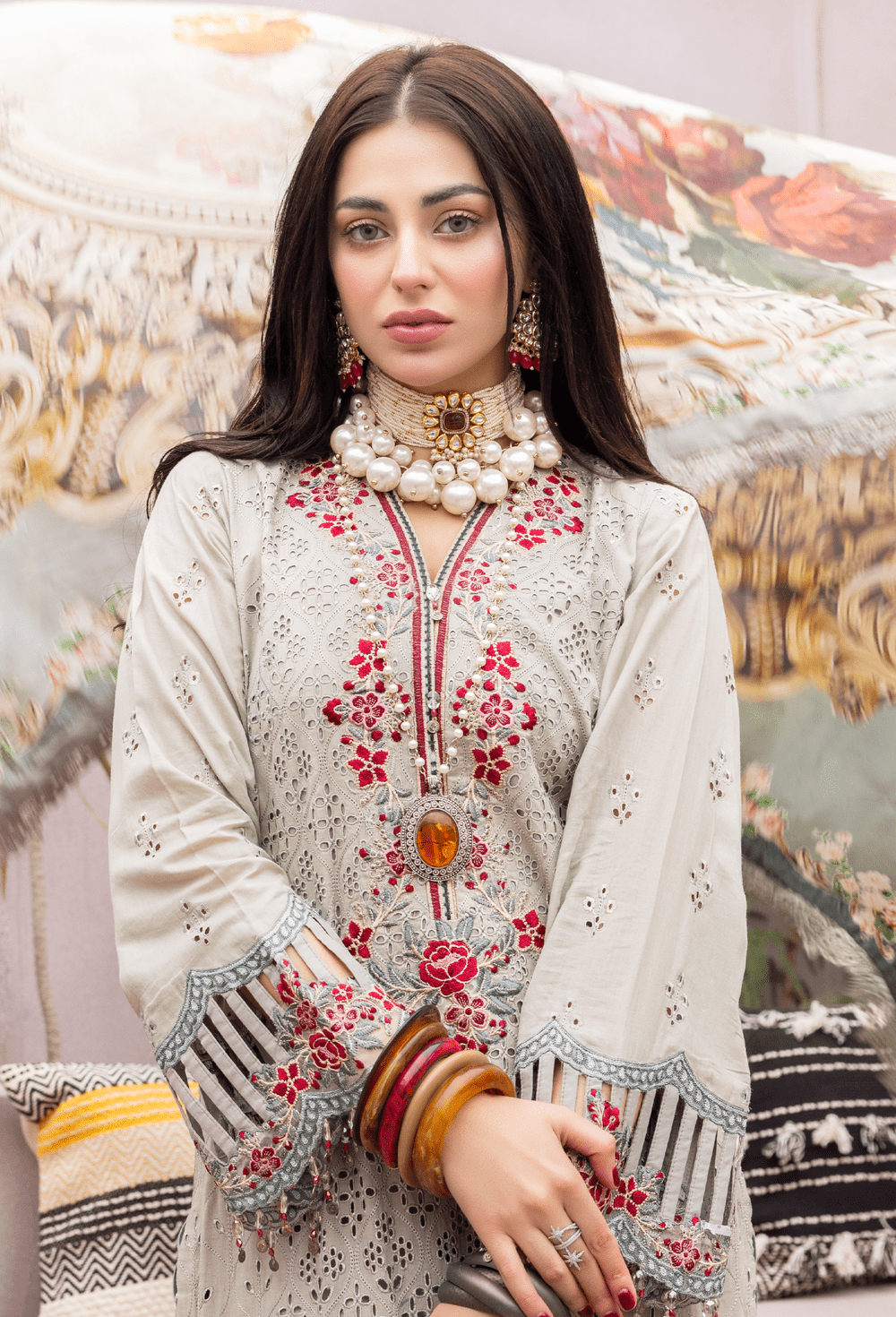 img_adans_libas_luxuriate_awwL_boutique