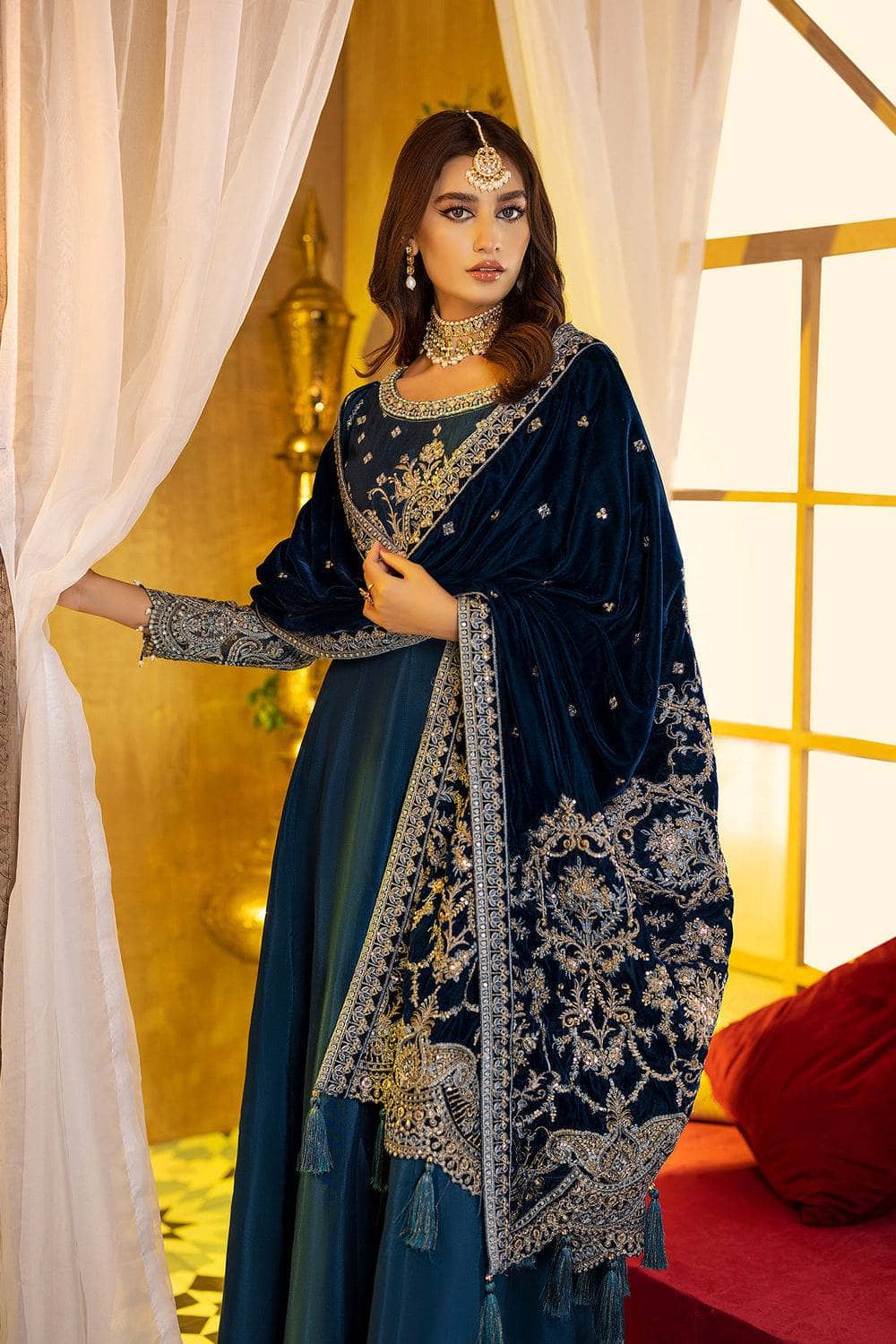 img_adans_libas_velvet_awwal_boutique