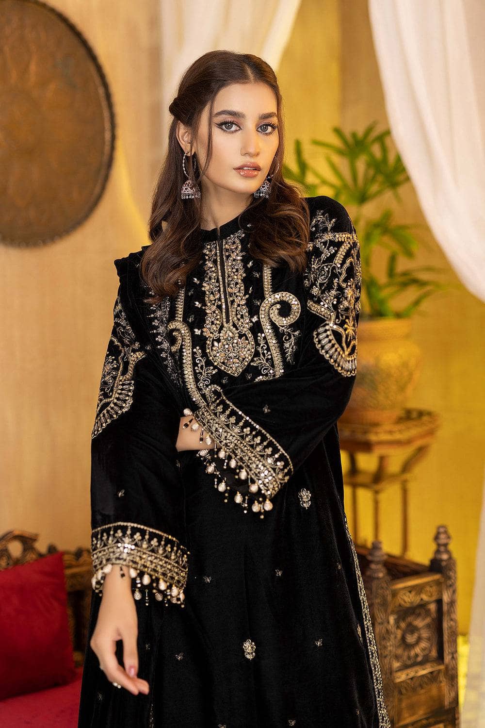 img_adans_libas_velvet_awwal_boutique