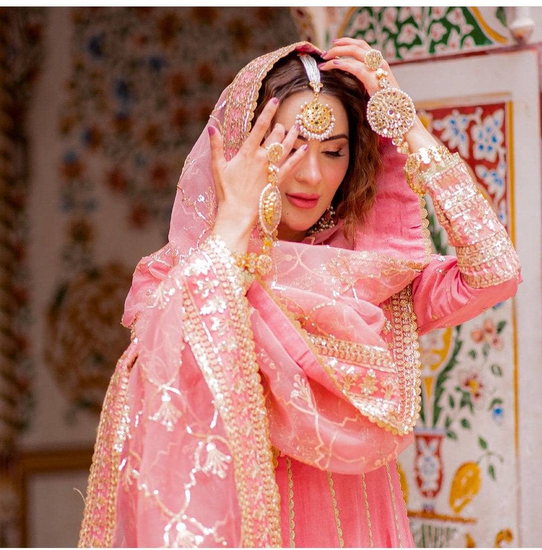 img_afrozeh_divani_silk_edit_22_awwal_boutique