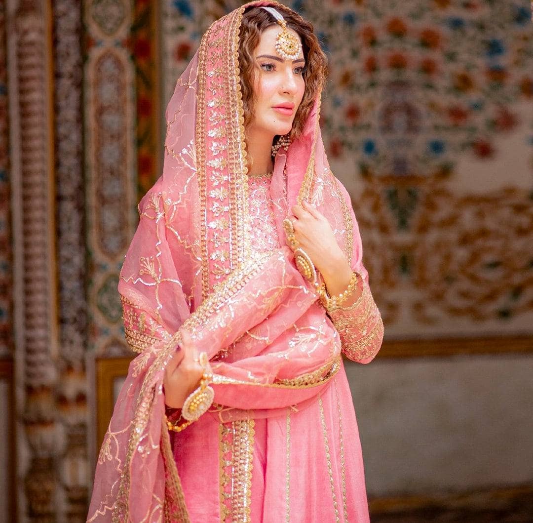 img_afrozeh_divani_silk_edit_22_awwal_boutique
