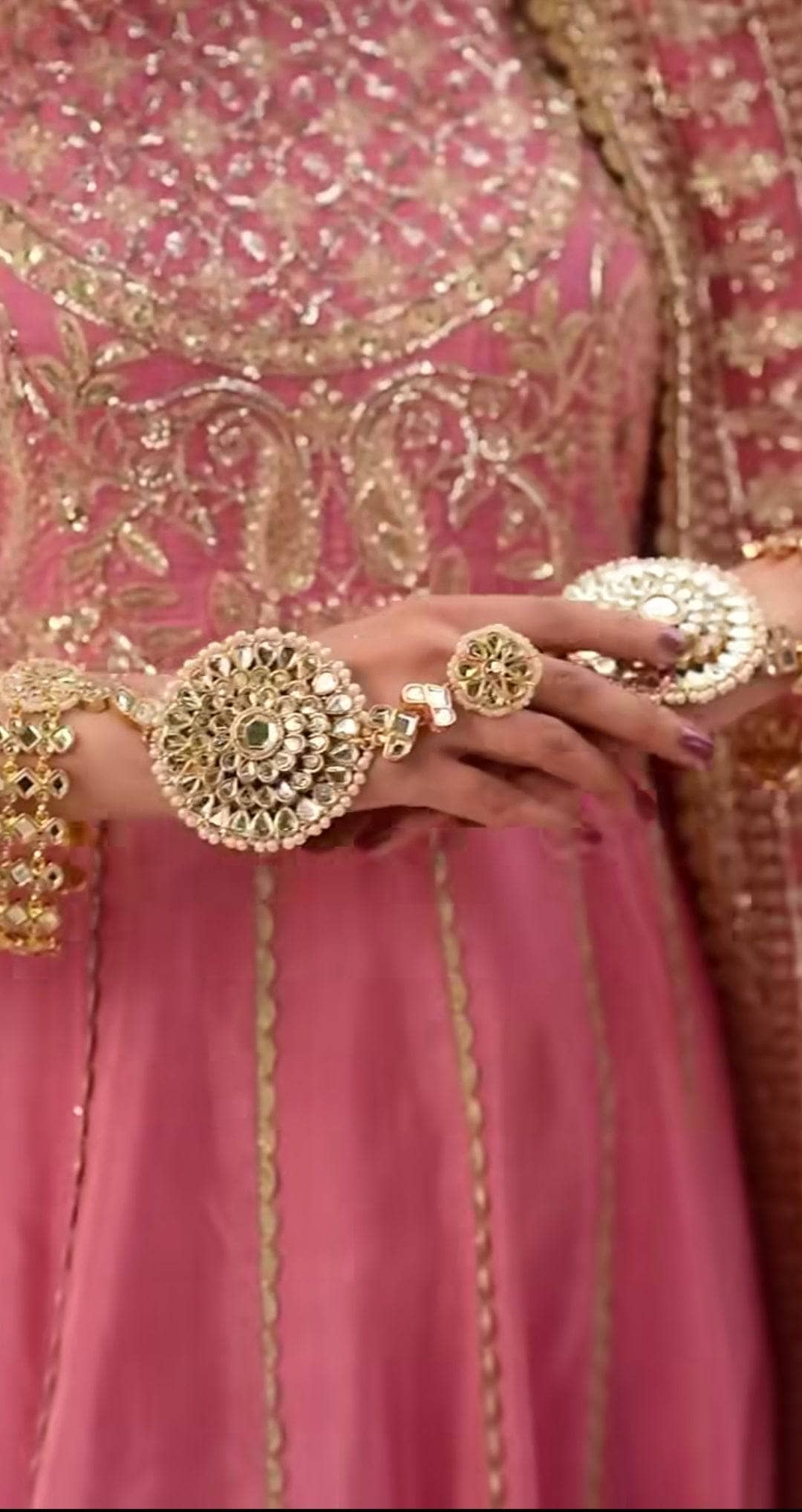 img_afrozeh_divani_silk_edit_22_awwal_boutique