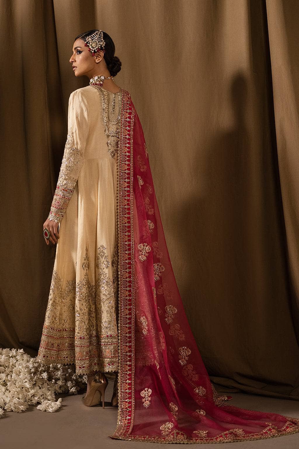 img_afrozeh_divani_silk_edit_22_awwal_boutique