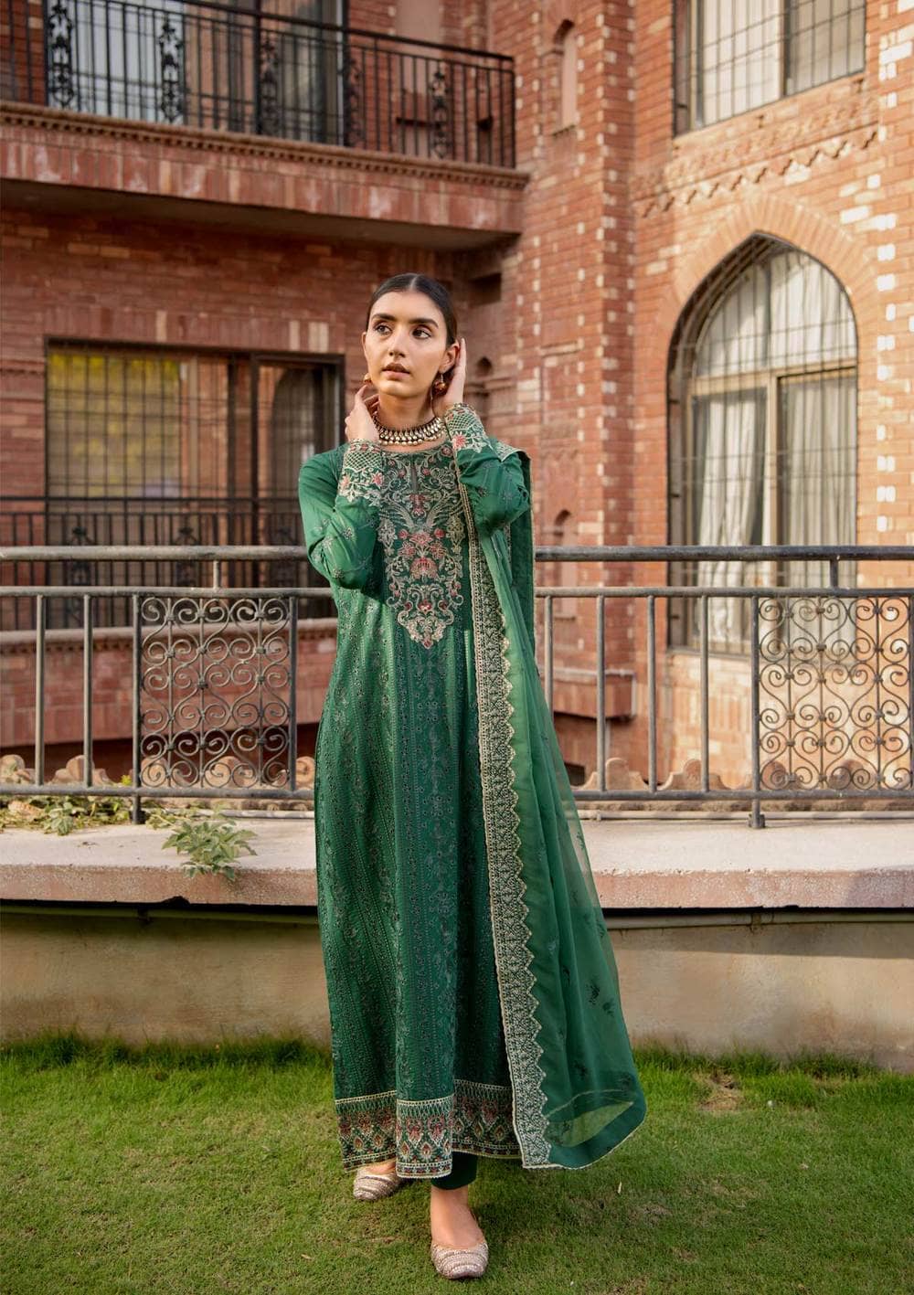 img_aik_atelier_lawn_vol_2_awwal_boutique