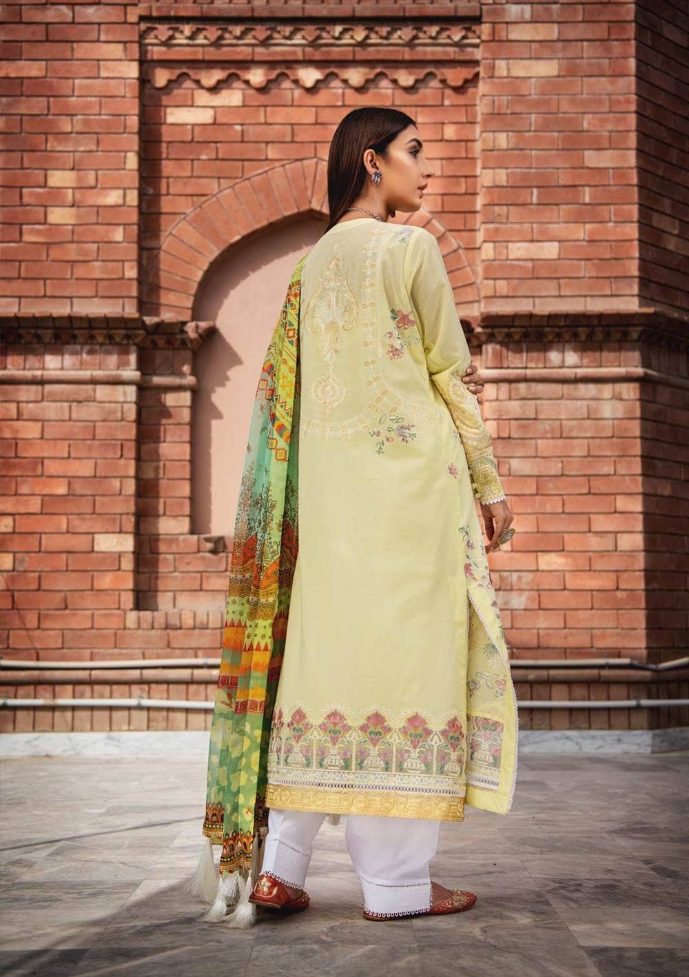 img_aik_atelier_lawn_vol_2_awwal_boutique