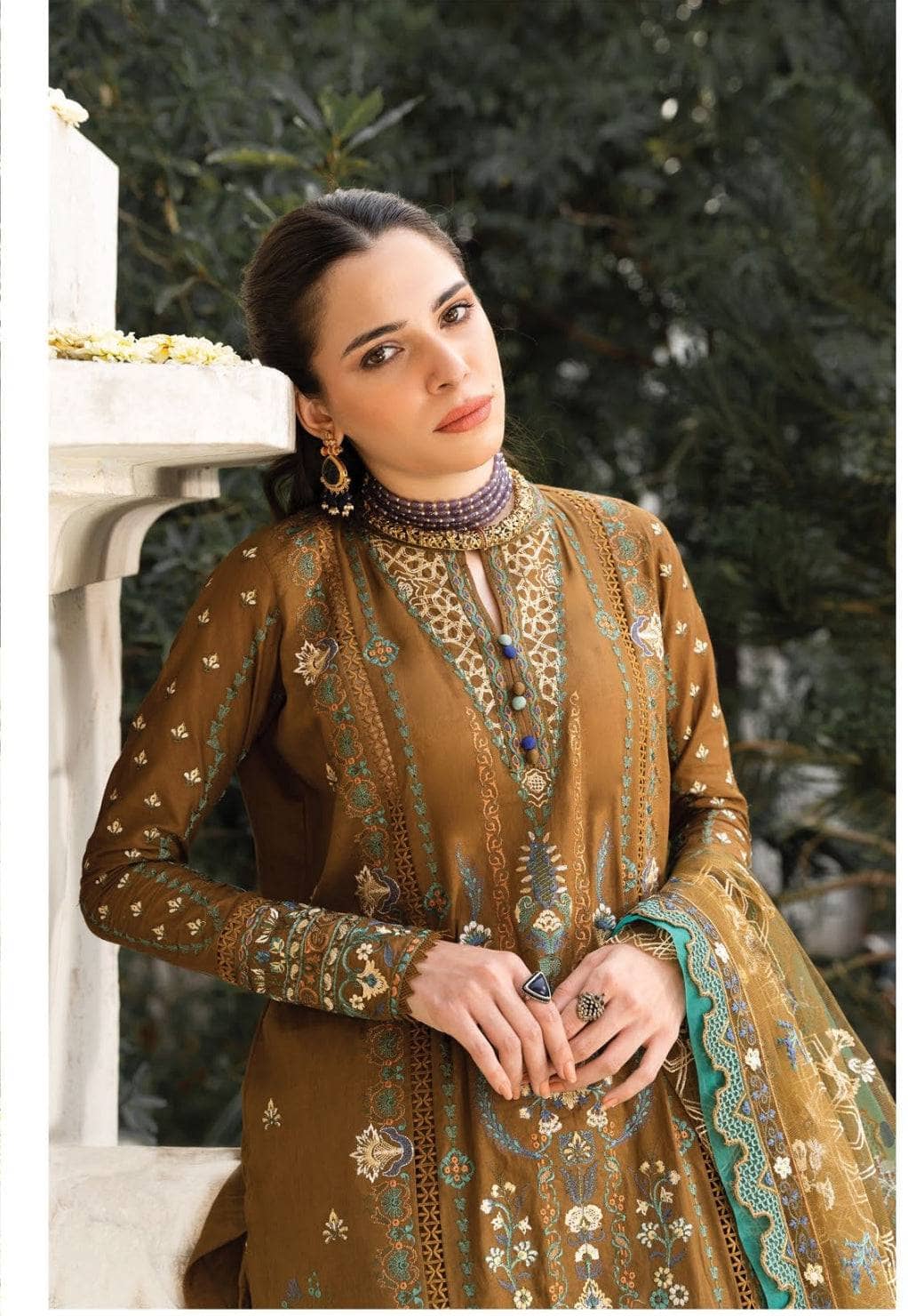 img_aik_atelier_lawn_23_awwal_boutique