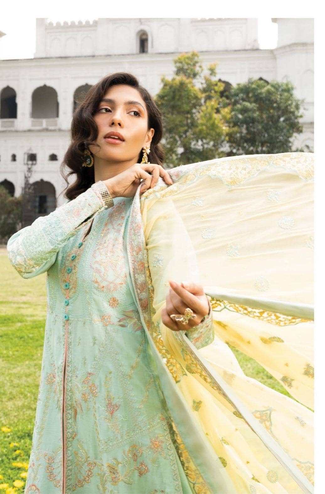 img_aik_atelier_lawn_23_awwal_boutique
