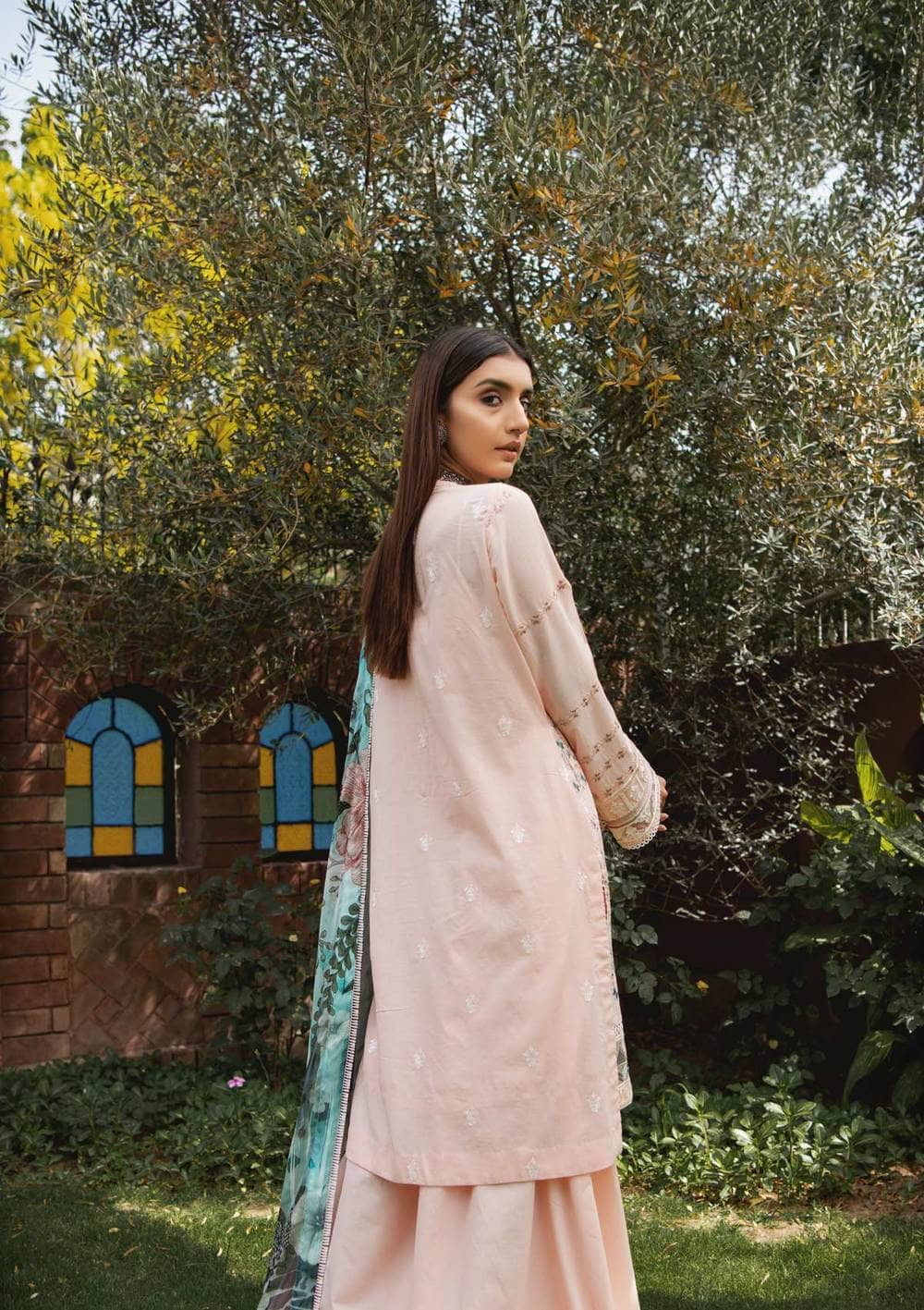 img_aik_atelier_lawn_vol_2_awwal_boutique