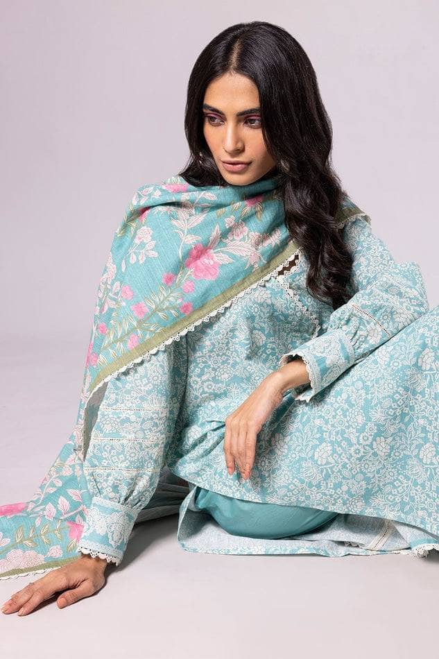 img_khaadi_winter_22_awwal_boutique