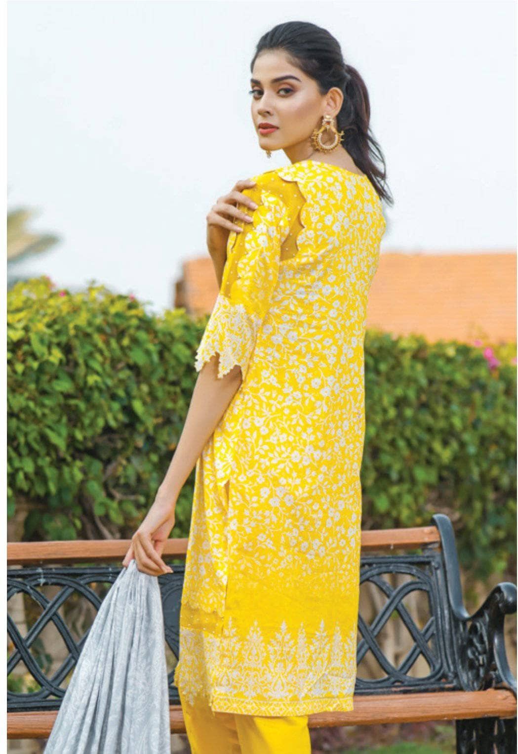 img_anum_cambric_awwal_boutique
