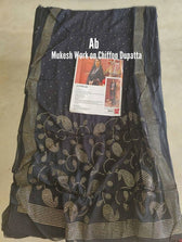 img_open_pic_al_zohaib_lawn_chikankari_mukesh_23_awwal_boutique