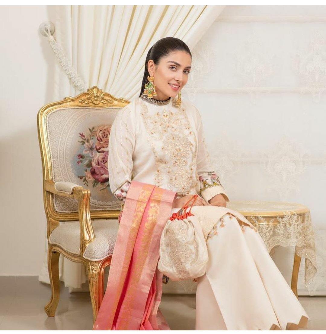 img_spotted_in_al_zohaib_bandhani_awwal_boutique