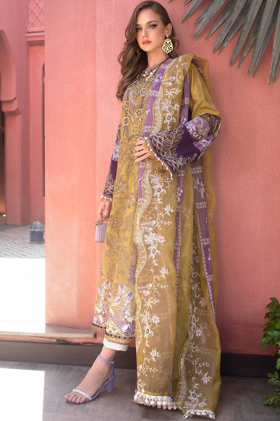 img_moksha_luxury_lawn_by_alif_ajr_couture_awwal_boutique