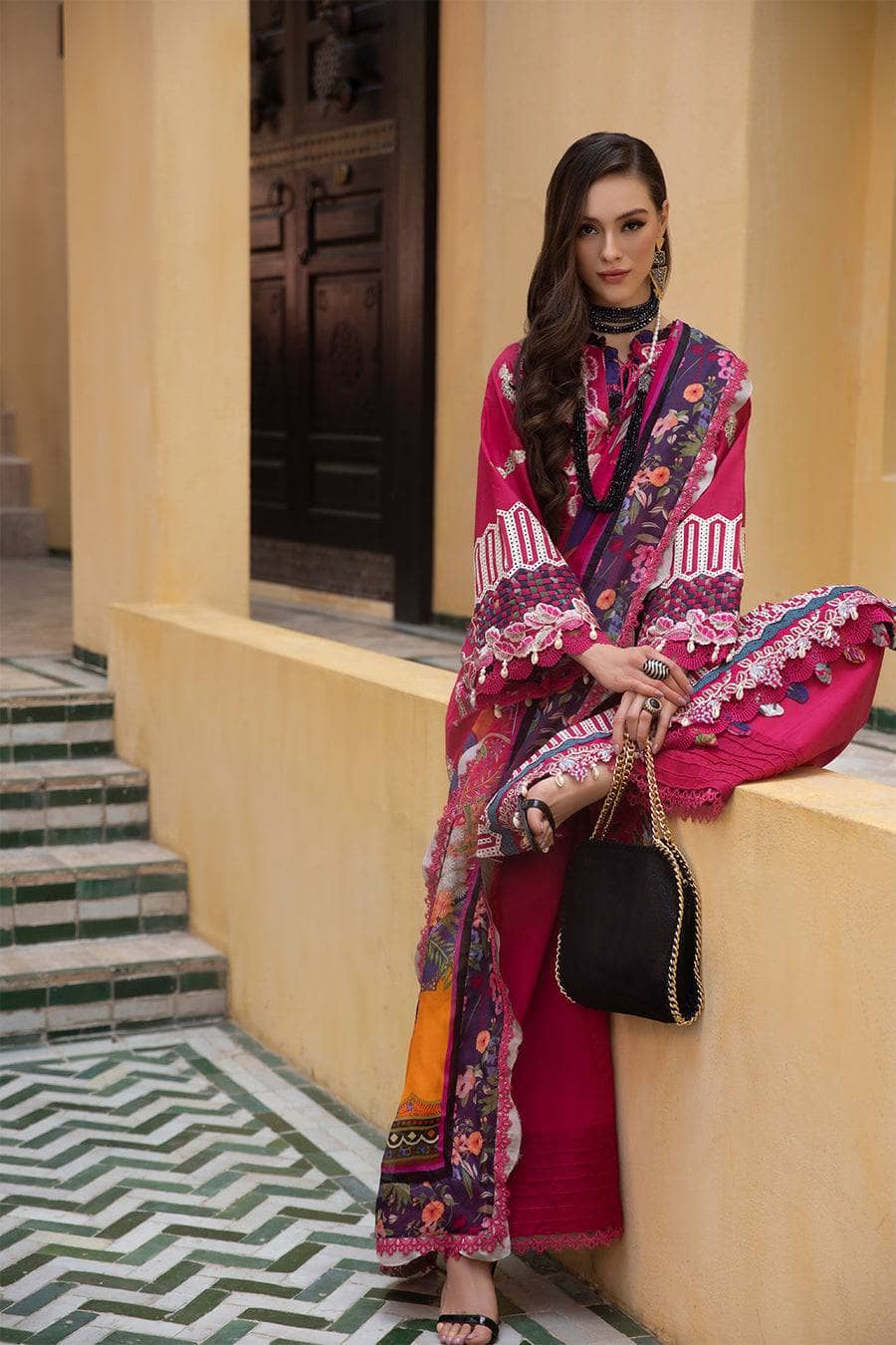 img_moksha_luxury_lawn_by_alif_ajr_couture_awwal_boutique