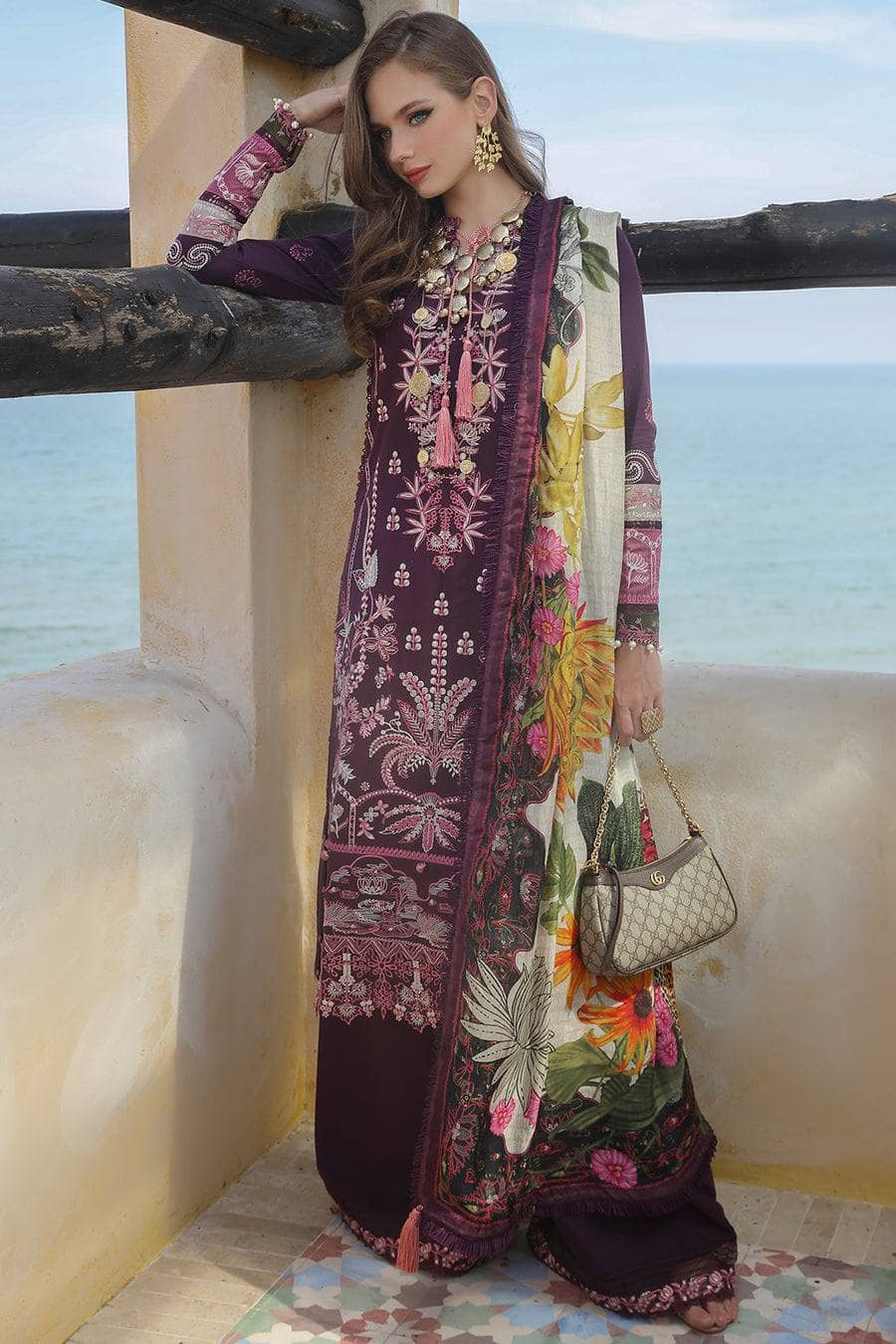 img_moksha_luxury_lawn_by_alif_ajr_couture_awwal_boutique