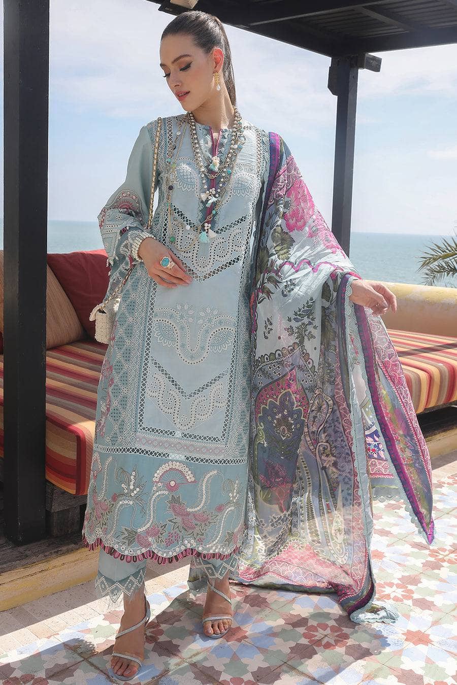 img_moksha_luxury_lawn_by_alif_ajr_couture_awwal_boutique