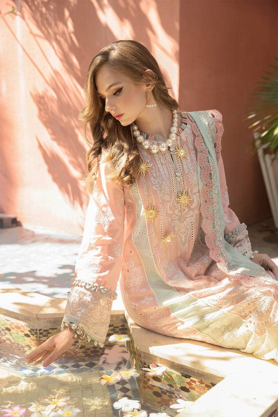 img_moksha_luxury_lawn_by_alif_ajr_couture_awwal_boutique