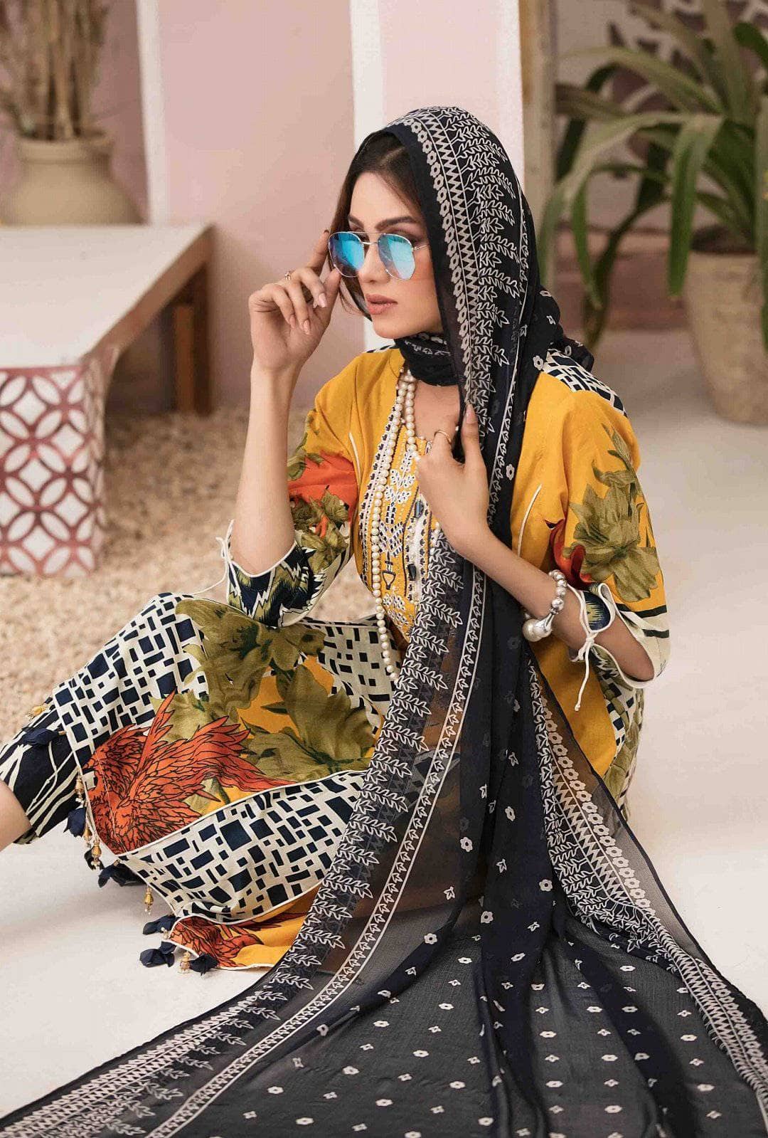 img_amna_sohail_by_tawakkal_lawn_2021_awwal_boutique