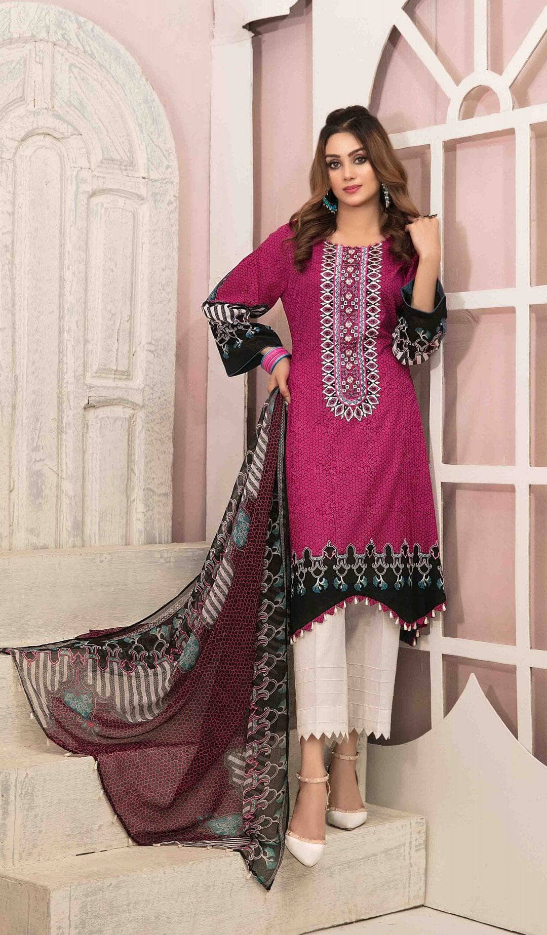 img_amna_sohail_by_tawakkal_lawn_2021_awwal_boutique