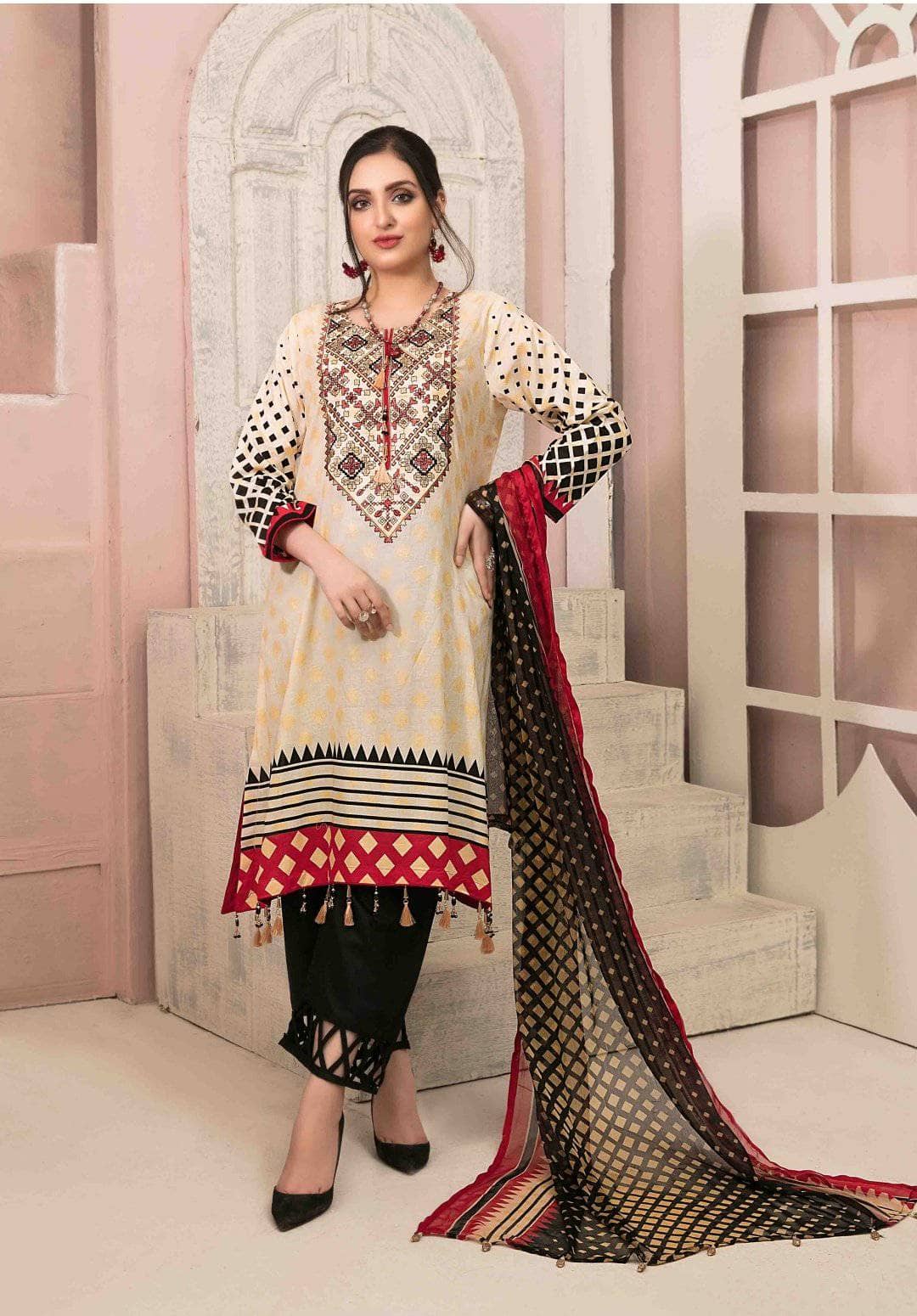 img_amna_sohail_by_tawakkal_lawn_2021_awwal_boutique