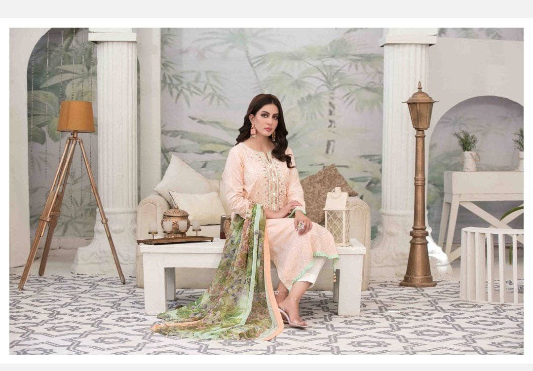 img_amna_sohail_by_tawakkal_lawn_2021_awwal_boutique