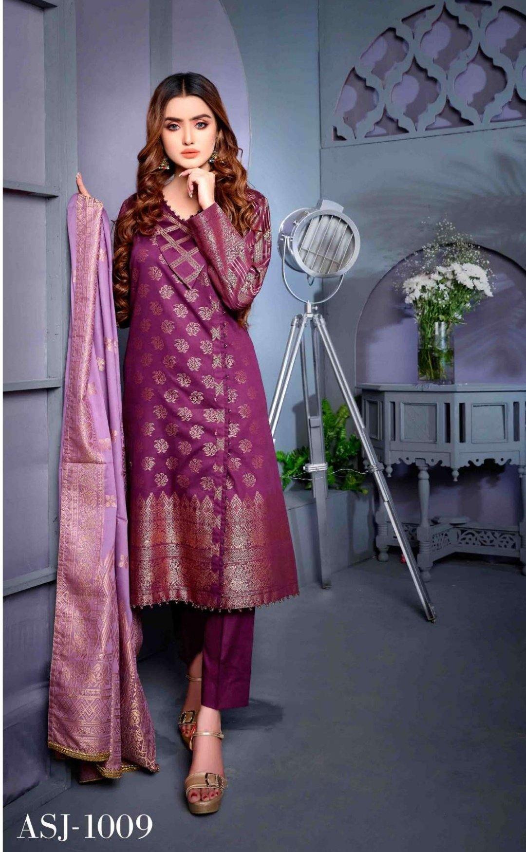 img_amna_sohail_cambric_banarsi_collection_awwal_boutique