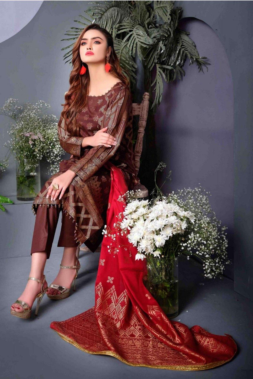 img_amna_sohail_cambric_banarsi_collection_awwal_boutique