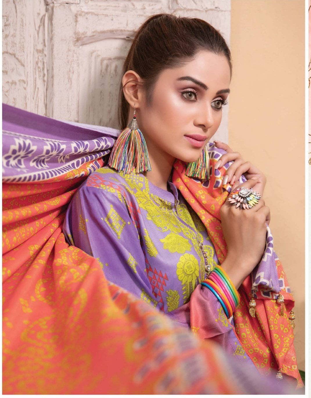 img_amna_sohail_naina_linen_awwal_boutique