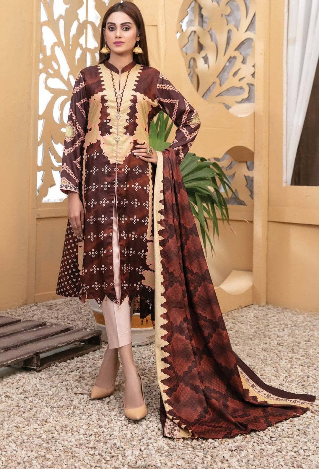 img_amna_sohail_naina_linen_awwal_boutique